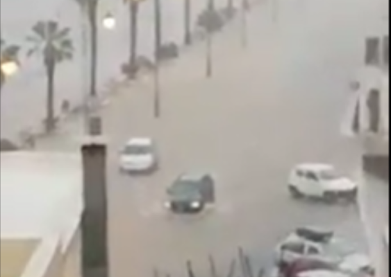 Pantelleria nell'occhio del ciclone. Acqua alta anche sull'isola – Video - Il Giornale Di Pantelleria